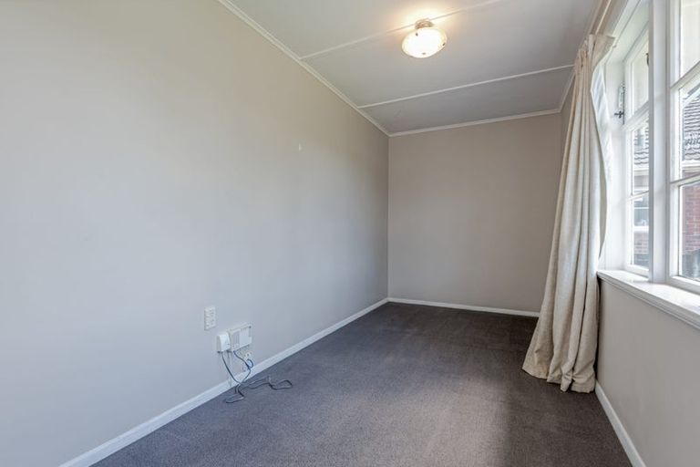 Photo of property in 41 Rangiora Avenue, Roslyn, Palmerston North, 4414