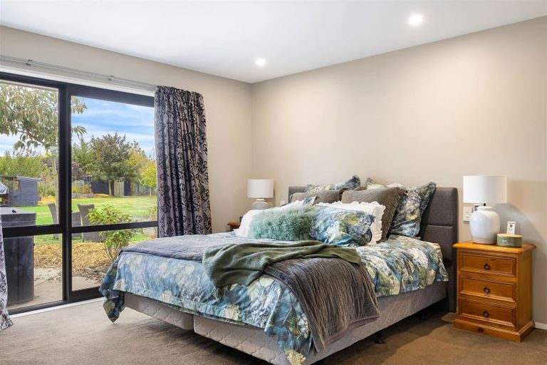 Photo of property in 2 Jacks Drive, West Melton, 7618