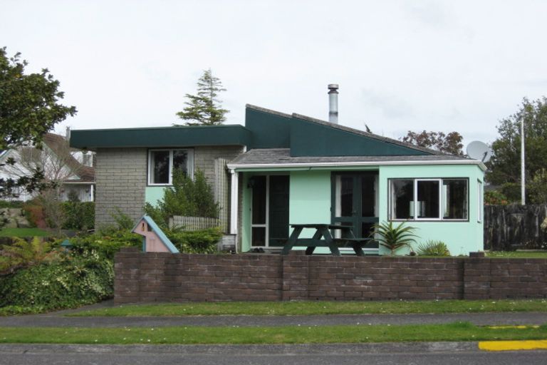 Photo of property in 50d Konini Street, Inglewood, 4330