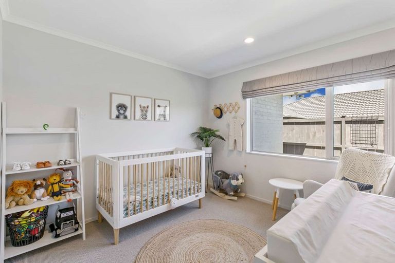 Photo of property in 5 Wick Place, Wattle Downs, Auckland, 2103