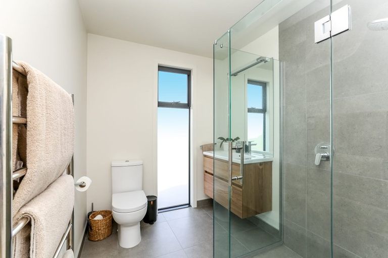 Photo of property in 2/31 Links Drive, Waiwhakaiho, New Plymouth, 4312