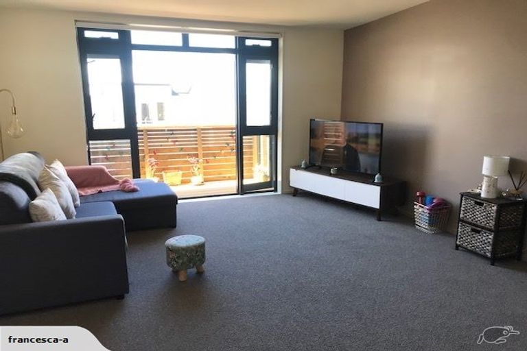 Photo of property in Pirie Street Townhouses, 11/35 Pirie Street, Mount Victoria, Wellington, 6011