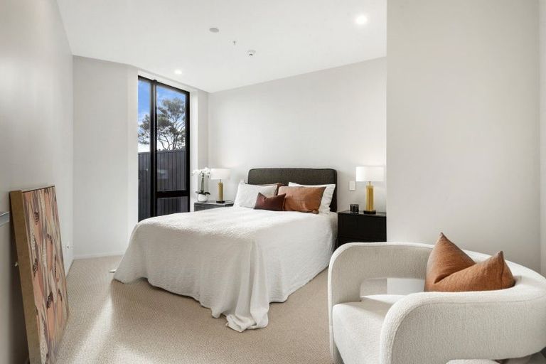 Photo of property in 1/12g Marlborough Crescent, Hobsonville, Auckland, 0616