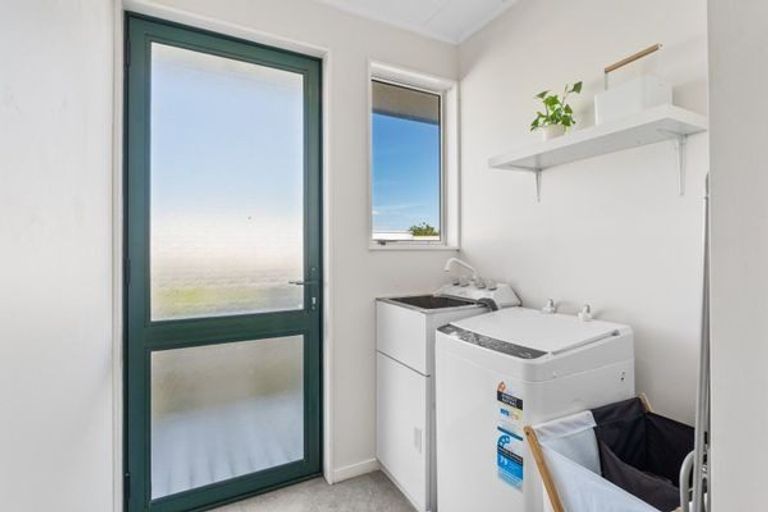 Photo of property in 31 Rutherford Drive, Waikanae Beach, Waikanae, 5036