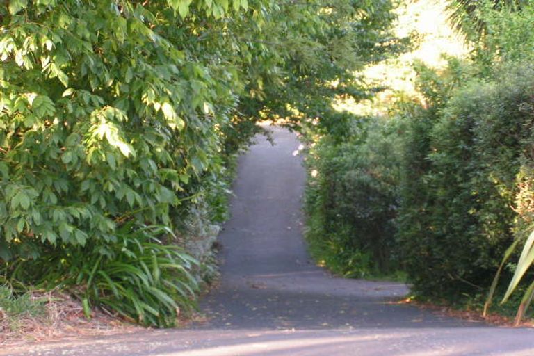 Photo of property in 2/13 Sydney Street, Hauraki, Auckland, 0622