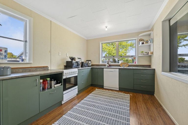 Photo of property in 44 Princess Street, Waitara, 4320
