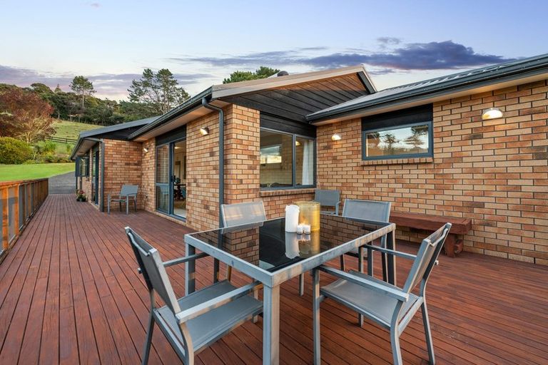 Photo of property in 422 Ridge Road, Coatesville, Albany, 0793