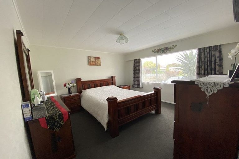 Photo of property in 26 Skerrett Crescent, Tamatea, Napier, 4112