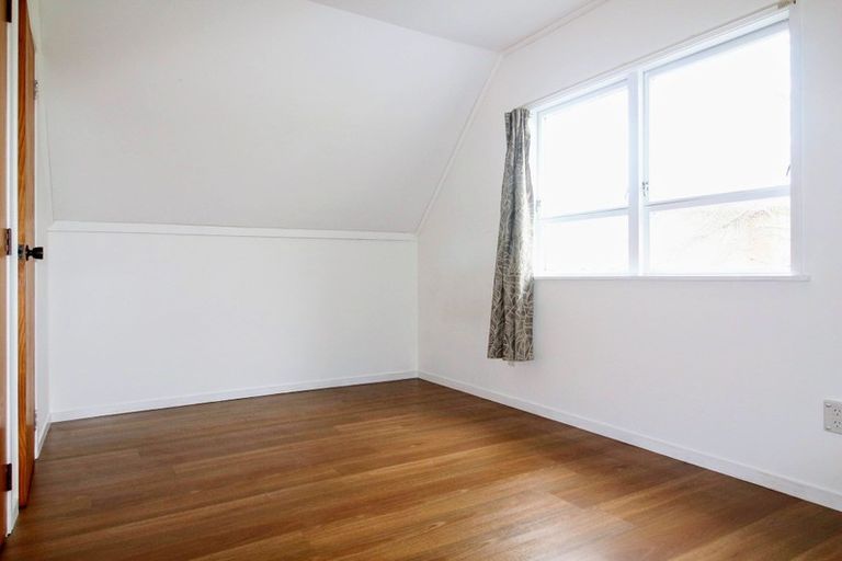 Photo of property in 12 Hazelmay Place, Bucklands Beach, Auckland, 2014