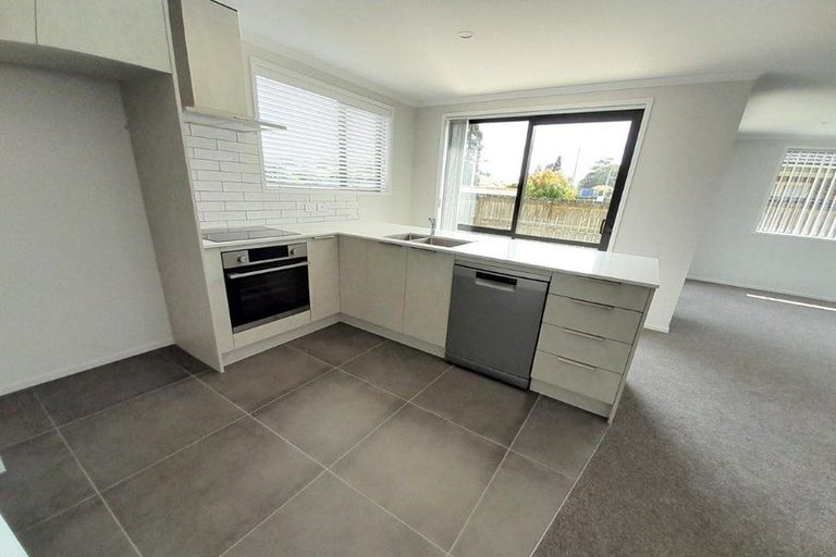 Photo of property in 32b Youngs Road, Papakura, 2110