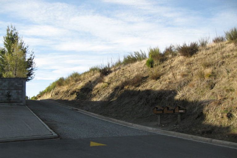 Photo of property in 15 Botting Place, Wanaka, 9305