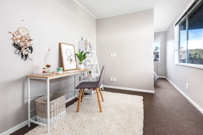 Photo of property in 50 Discovery Drive, Whitby, Porirua, 5024