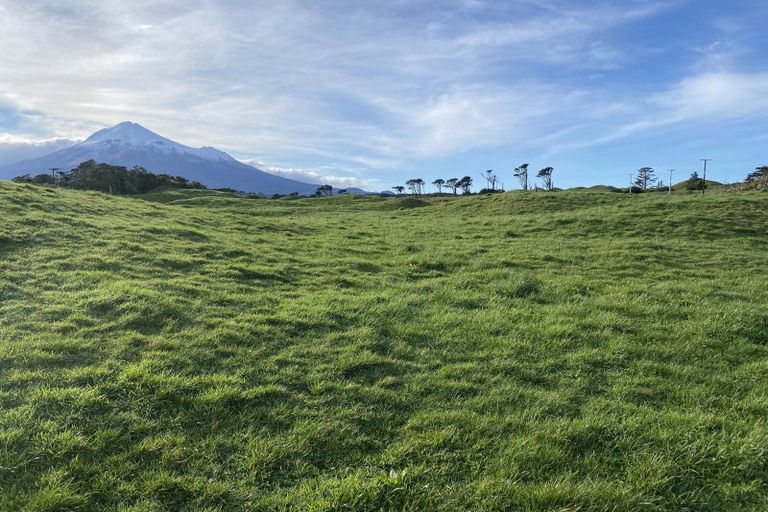 Photo of property in 107a Ngariki Road, Rahotu, Opunake, 4684