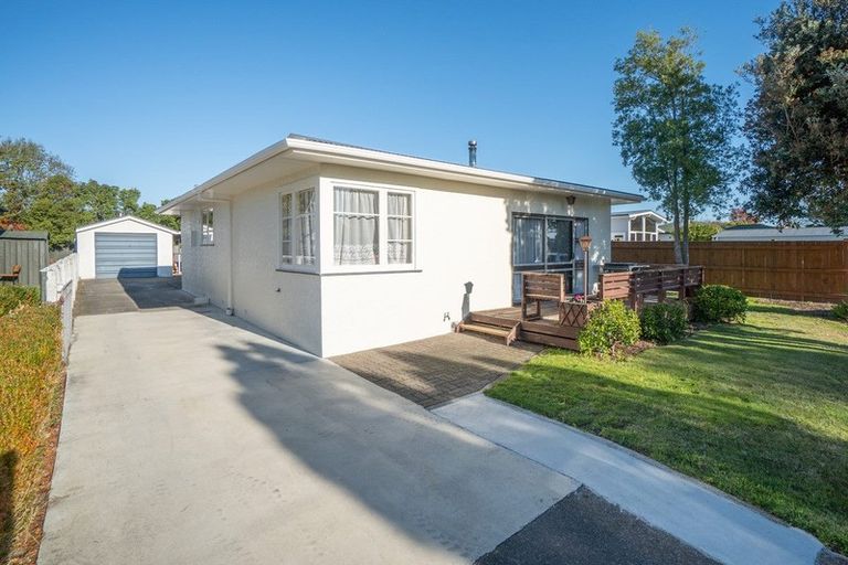 Photo of property in 5 Hartley Place, Awapuni, Palmerston North, 4412