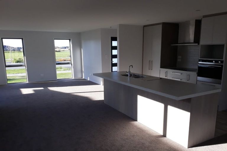 Photo of property in 26 Broadway Parade, Rolleston, 7615