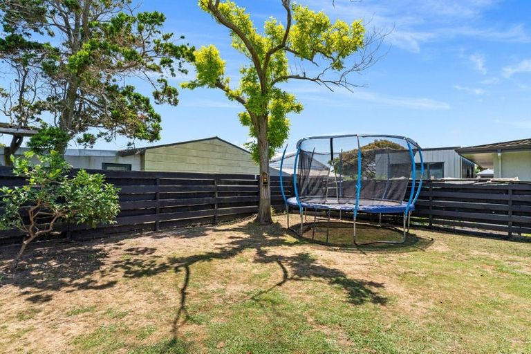 Photo of property in 6 Mardi Place, Mount Maunganui, 3116