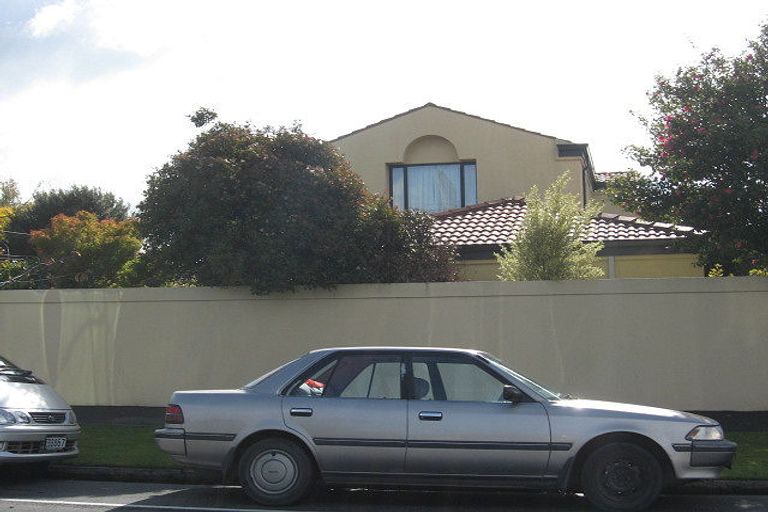 Photo of property in 80a Maidstone Road, Ilam, Christchurch, 8041