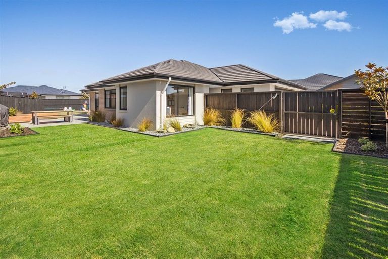 Photo of property in 16 Wootton Place, Kaiapoi, 7630