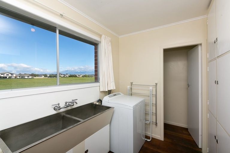 Photo of property in 1 Tiromoana Crescent, Bell Block, New Plymouth, 4312