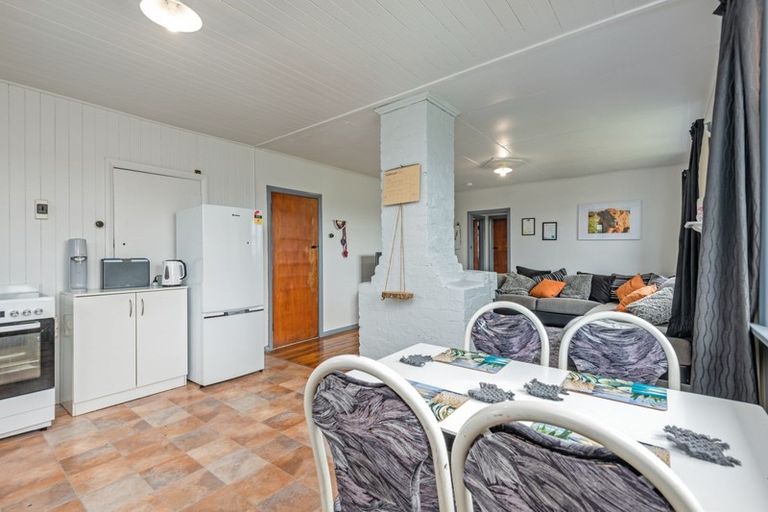 Photo of property in 13 Fox Street, Woodville, 4920