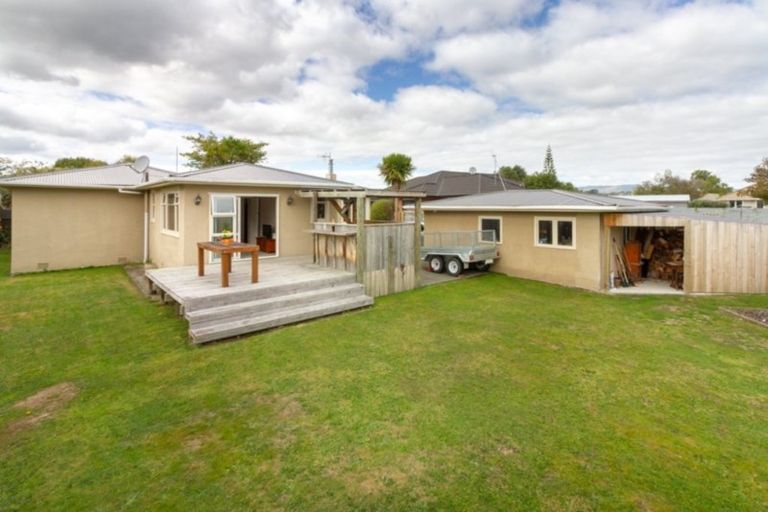 Photo of property in 25 Galway Avenue, Hokowhitu, Palmerston North, 4410