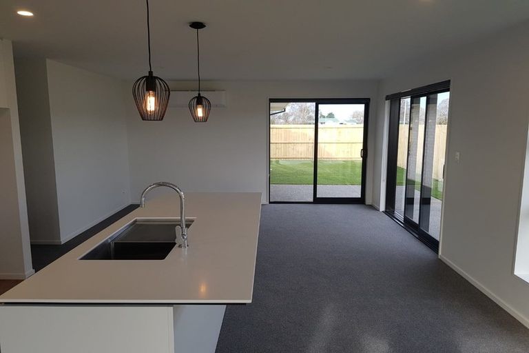 Photo of property in 4 Dallimore Drive, Belfast, Christchurch, 8051