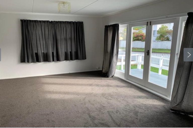 Photo of property in 20 Hamstead Street, Wainuiomata, Lower Hutt, 5014