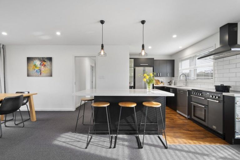 Photo of property in 172 Hendersons Line, Kelvin Grove, Palmerston North, 4470