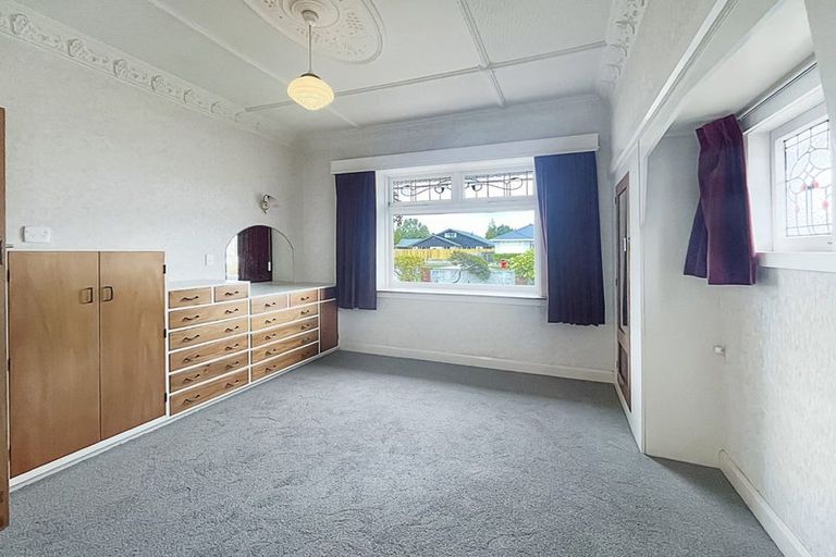 Photo of property in 19 Brightwater Terrace, Terrace End, Palmerston North, 4410