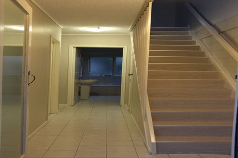 Photo of property in 5/48 Mcleod Road, Henderson, Auckland, 0612