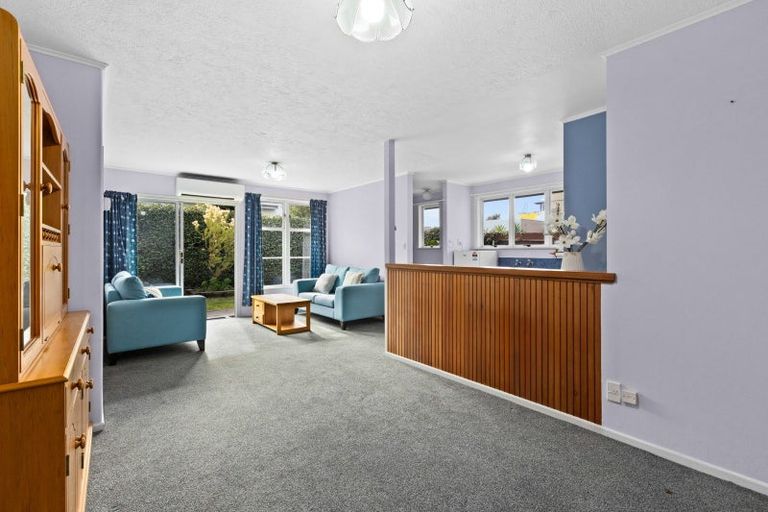 Photo of property in 3/10 Meeanee Quay, Westshore, Napier, 4110