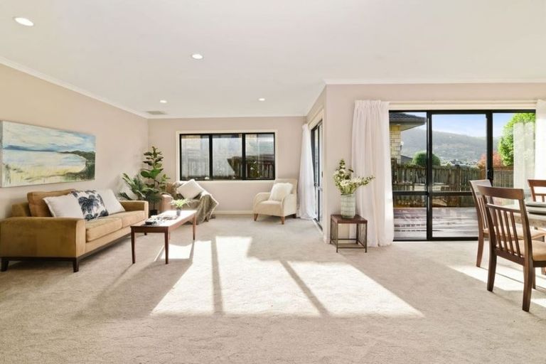 Photo of property in 1 Hoyte Place, Pukehangi, Rotorua, 3015