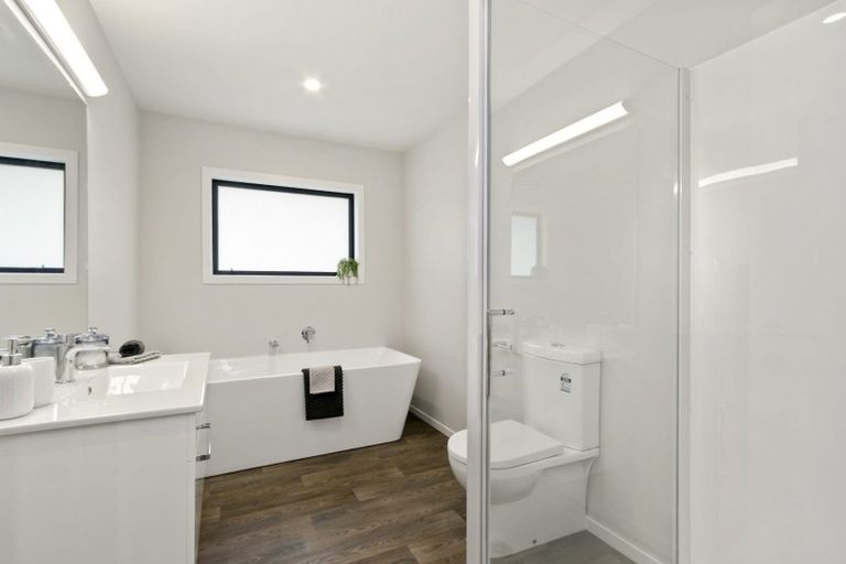 Photo of property in 38 Sunny Grove, Wainuiomata, Lower Hutt, 5014