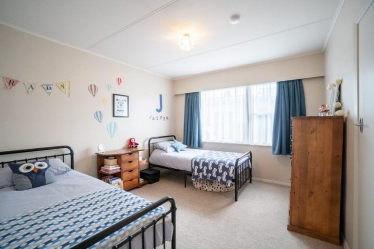 Photo of property in 16 Cavendish Crescent, Awapuni, Palmerston North, 4412