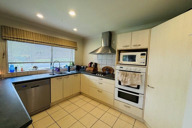 Photo of property in 20a Hira Street, Waikanae, 5036