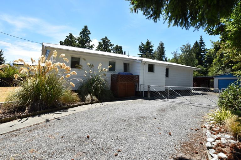 Photo of property in 3 Huxley Place, Twizel, 7901