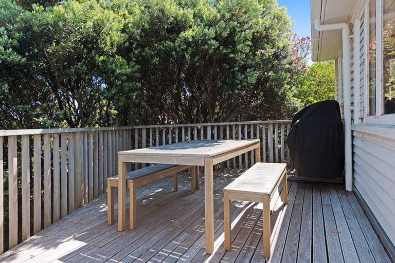 Photo of property in 104 Sidlaw Street, Strathmore Park, Wellington, 6022