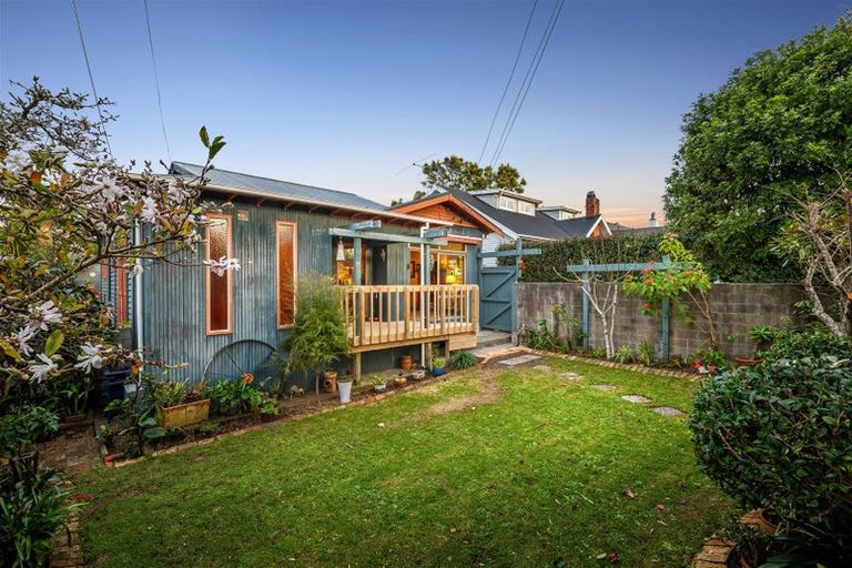 Photo of property in 69 Martin Avenue, Mount Albert, Auckland, 1025