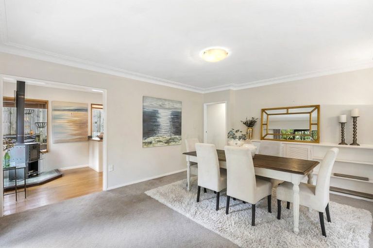 Photo of property in 13 Seymour Road, Mellons Bay, Auckland, 2014