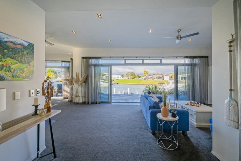 Photo of property in 17 Aquila Drive, Whitianga, 3510