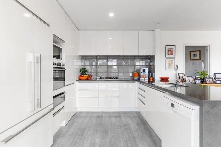 Photo of property in 128a Valley Road, Mount Maunganui, 3116