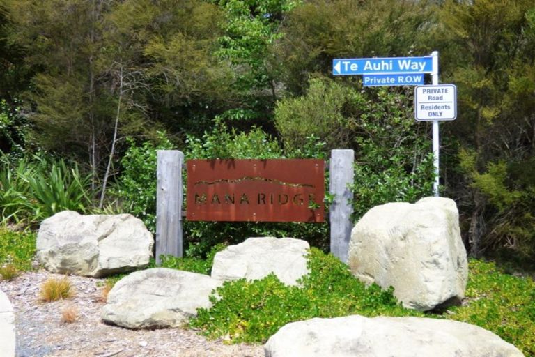 Photo of property in 48 Te Auhi Way, Welcome Bay, Tauranga, 3112