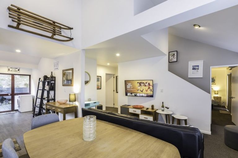 Photo of property in 402 Frankton Road, Queenstown, 9300