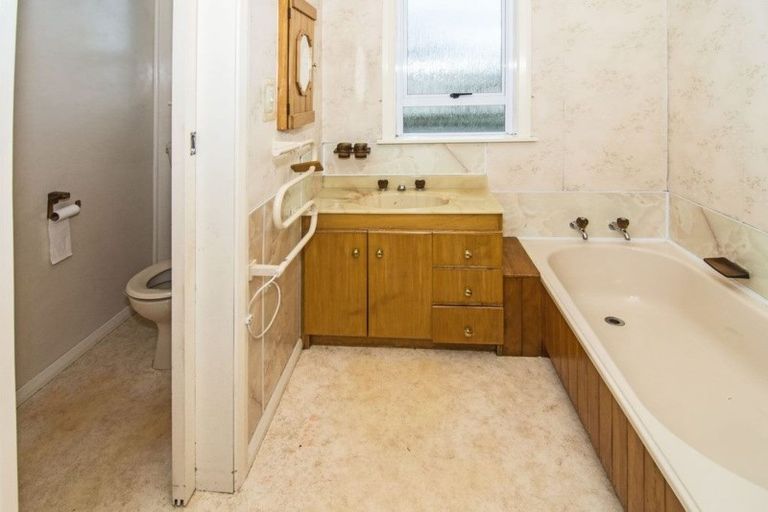 Photo of property in 2 Lett Street, Lansdowne, Masterton, 5810