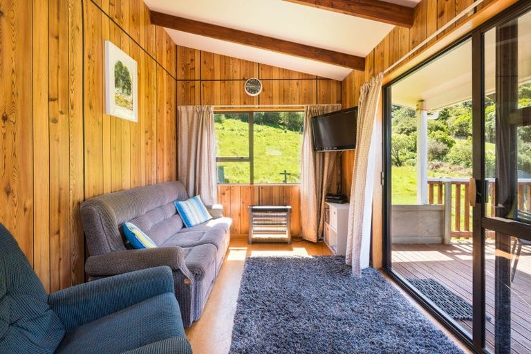 Photo of property in 2243 Te Towaka-port Ligar Road, Bulwer, French Pass, 7193