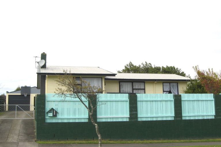Photo of property in 29 Grenville Street, Marfell, New Plymouth, 4310