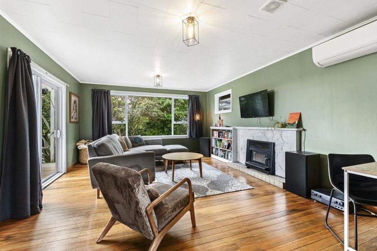 Photo of property in 17 Upper Pitone Road, Pitone, New Plymouth, 4374