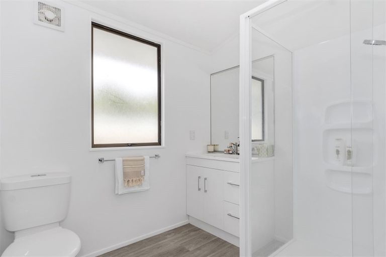 Photo of property in 27b Lyn Grove, Papamoa Beach, Papamoa, 3118