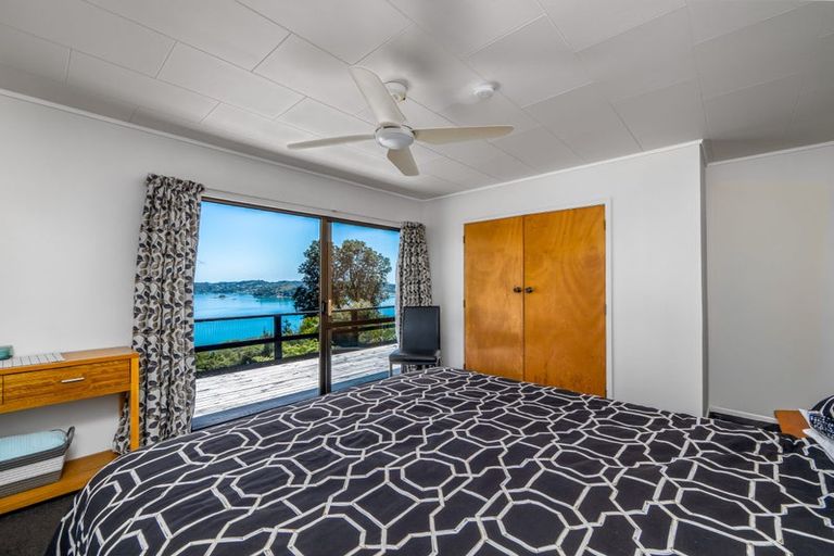 Photo of property in 202 Te Wahapu Road, Russell, 0272