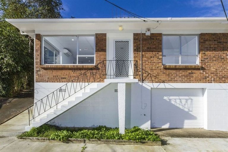 Photo of property in 29b Archers Road, Hillcrest, Auckland, 0629